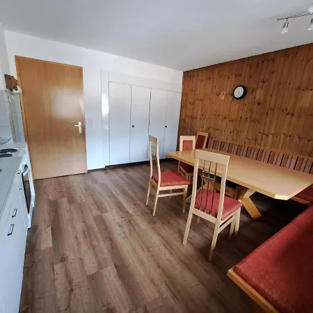 別荘 In Near Spieljochbahn *